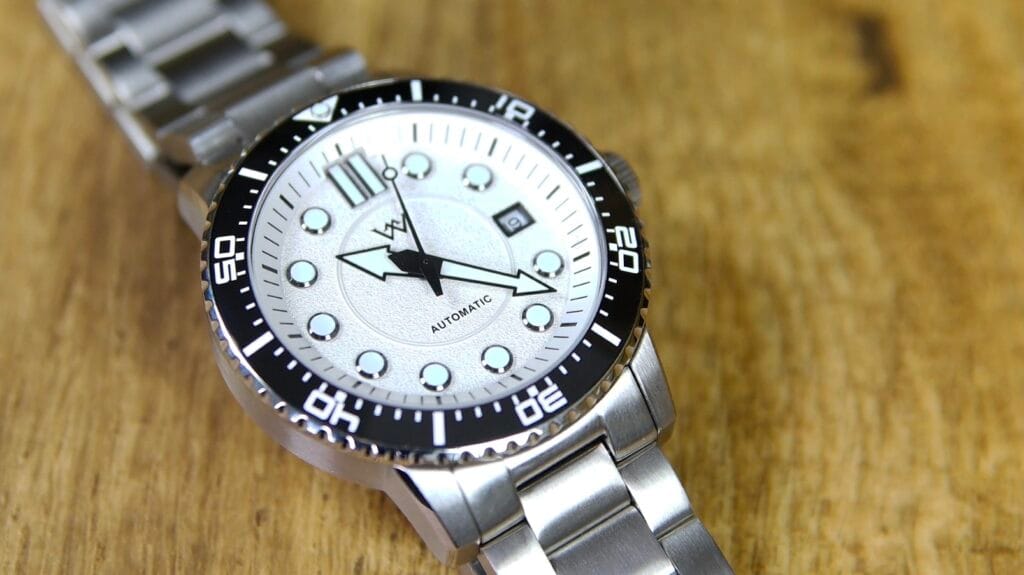 WM Watch WM244 - textured dial