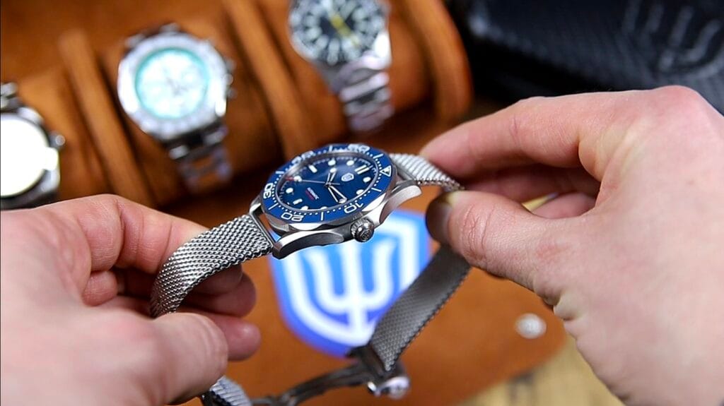 Watchdives WD007 V4 - screwdown clasp