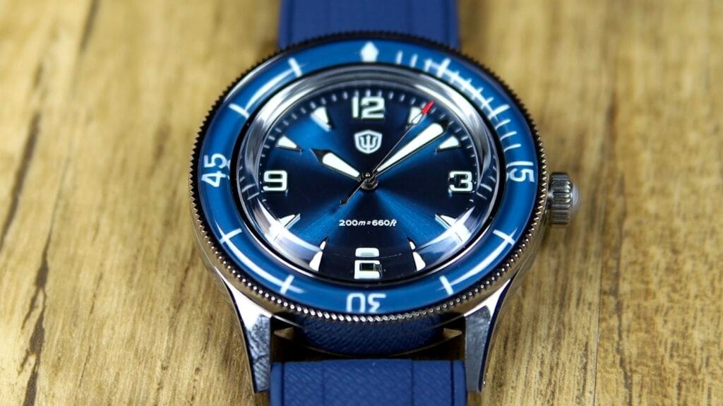 Watchdives WD50Q - sunburst dial