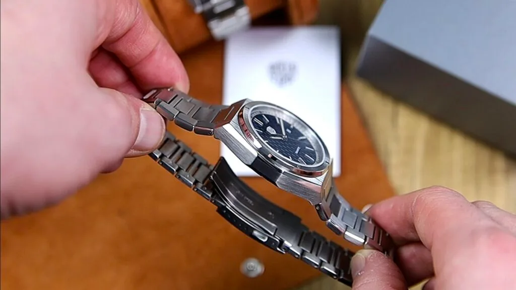 RollsTimi RT7933 Watch Review - Timed Reviews