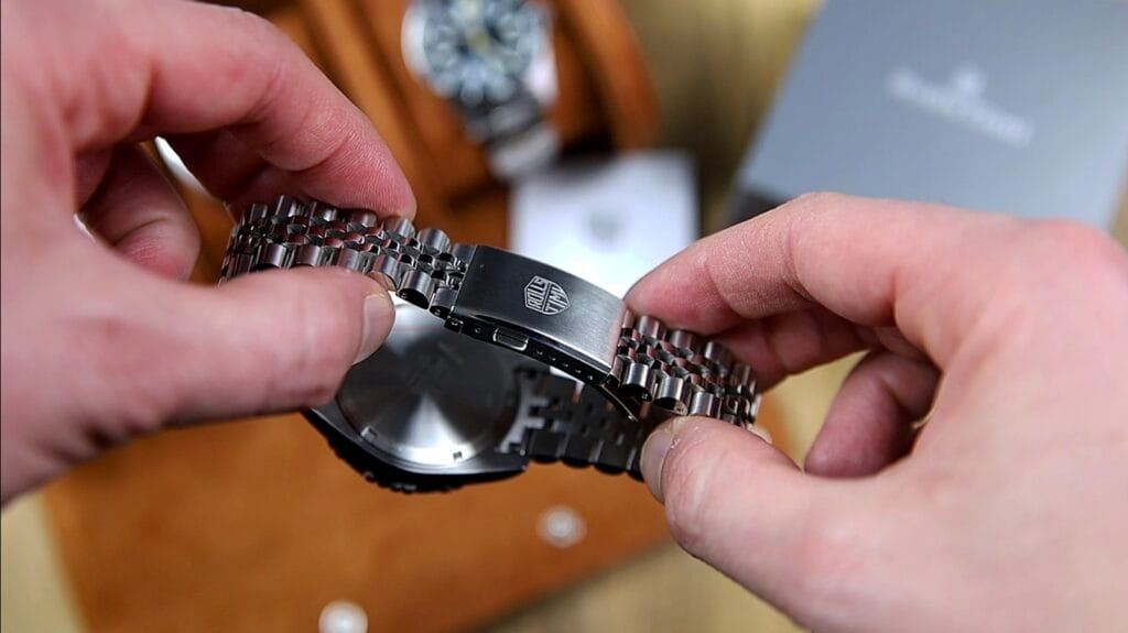 Rollstimi RT7935 Review - Timed Reviews