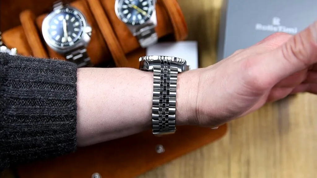 Rollstimi RT7935 Review - Timed Reviews