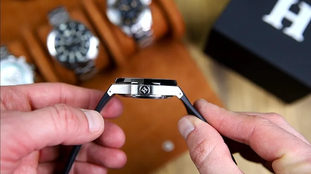 Huber Novus GMT Watch Review - Timed Reviews