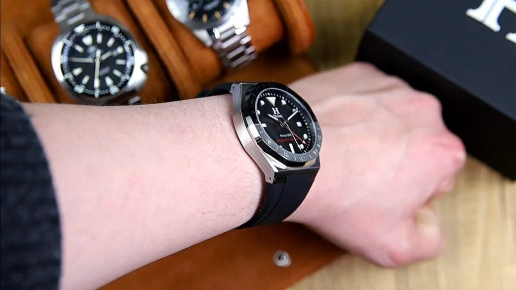 Huber Novus GMT Watch Review - Timed Reviews