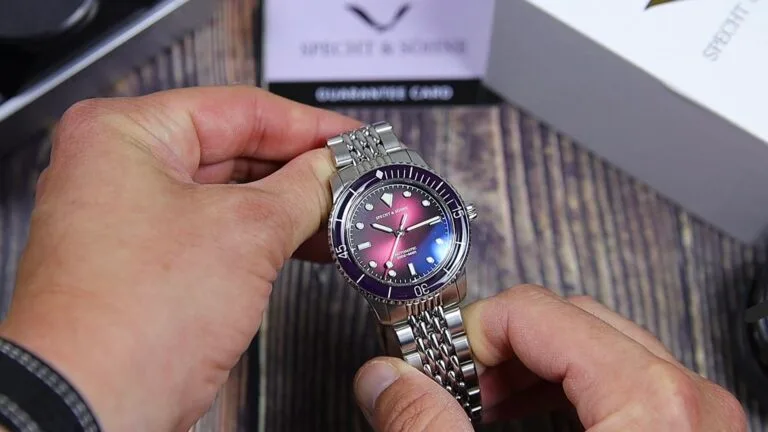 Specht & Söhne SP0033 Review – Diver With a Sapphire Bezel