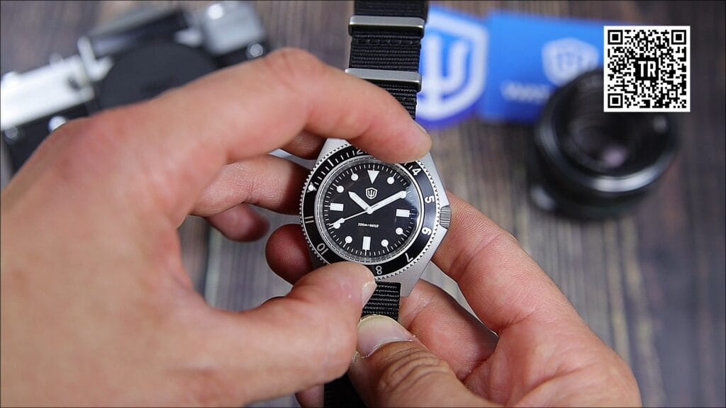 Watchdives WD1972 Watch Review - Timed Reviews