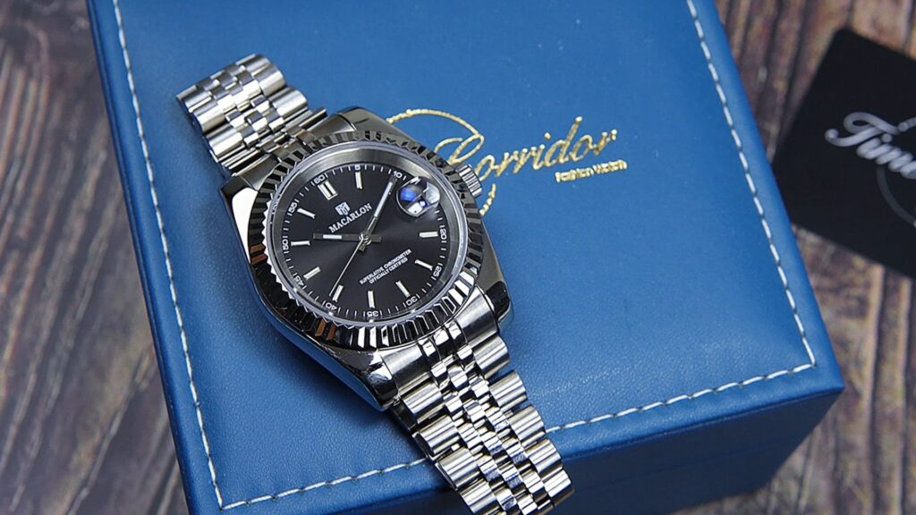 Macarlon 1711 Watch Review - Timed Reviews