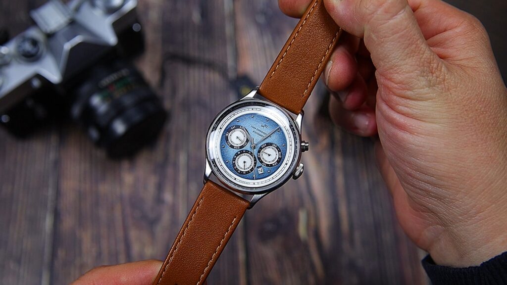 AV86 1564 Chronodate Automatic Watch Review - Timed Reviews