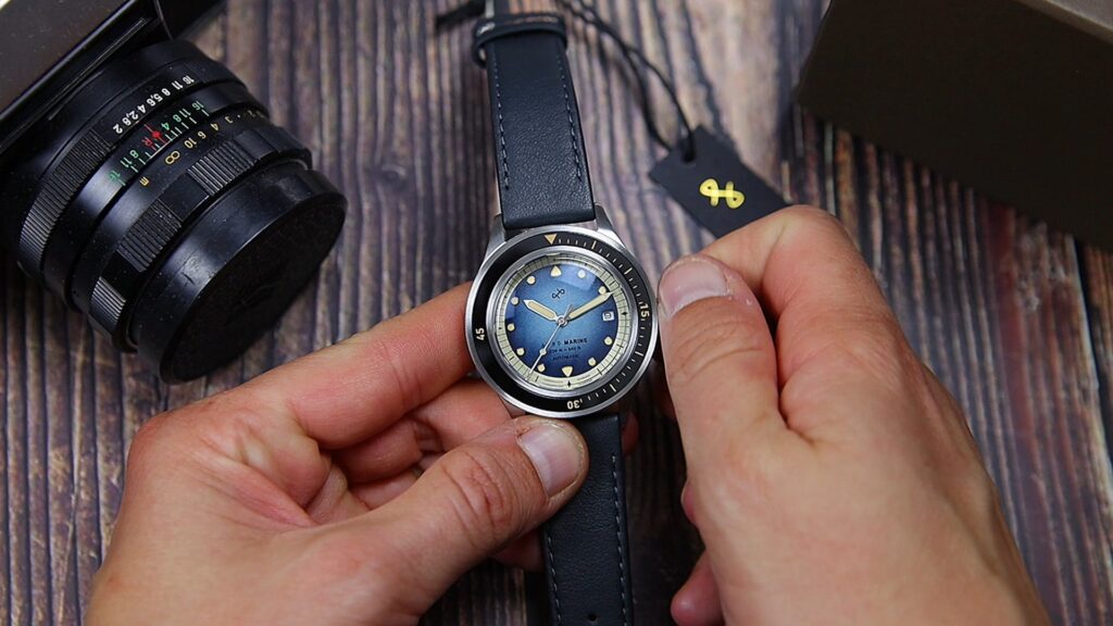 AV86 1956 Marine Automatic Watch Review - Timed Reviews