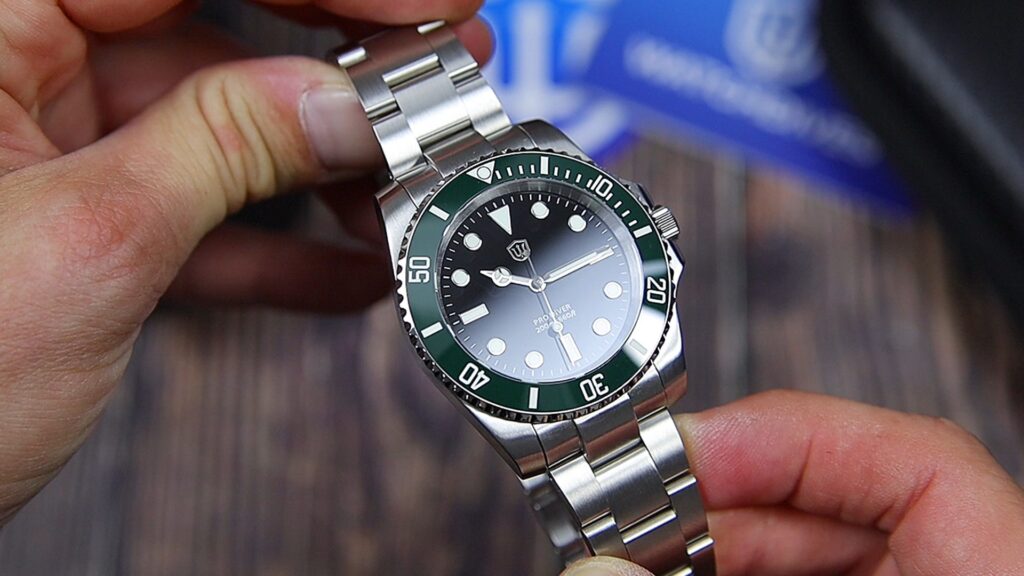 Watchdives WD1680Q V2 Review – VH31 Diver With Sapphire